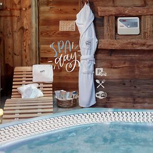 Francois Boutique Rooms - Matterhorn Retreat & Spa In Cervinia